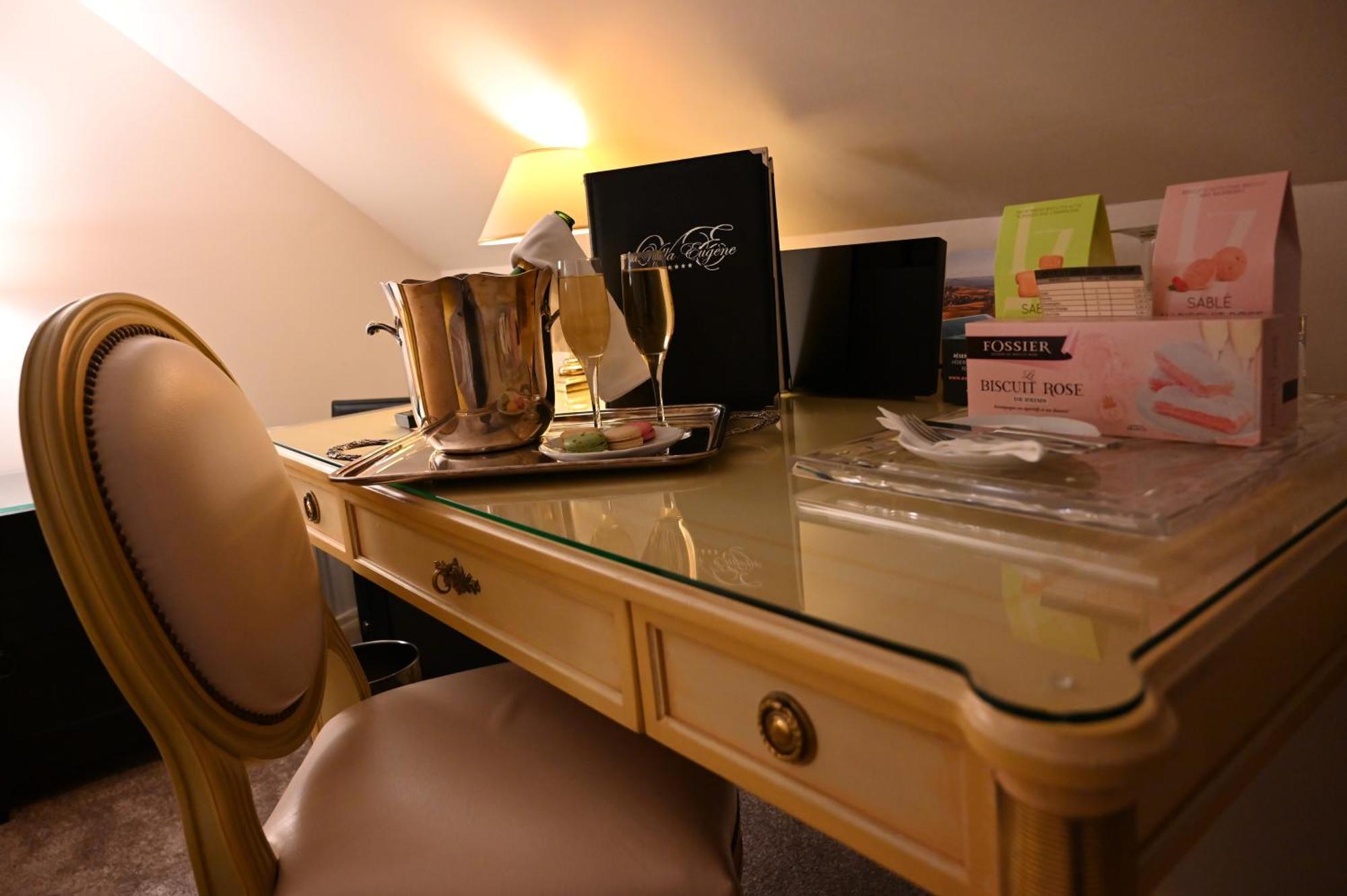 Hotel La Villa Eugene Épernay Buitenkant foto